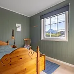 Sundet Lofoten House *