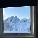 Holiday home Sundet Lofoten House *