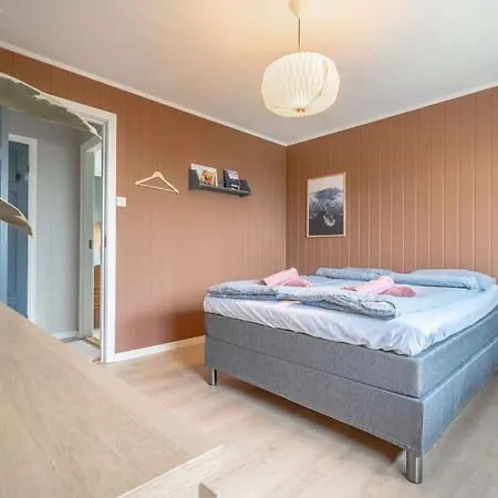Sundet Lofoten Holiday House * Sund (Nordland)