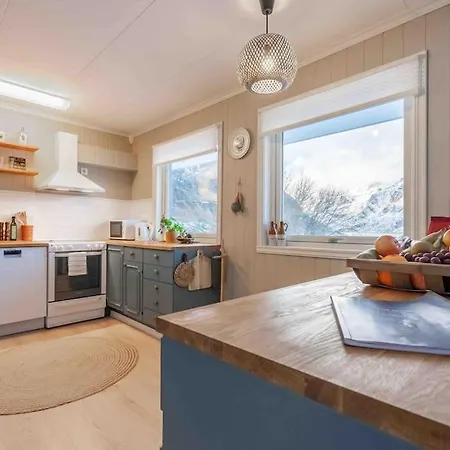 Sundet Lofoten Holiday House * Sund (Nordland)